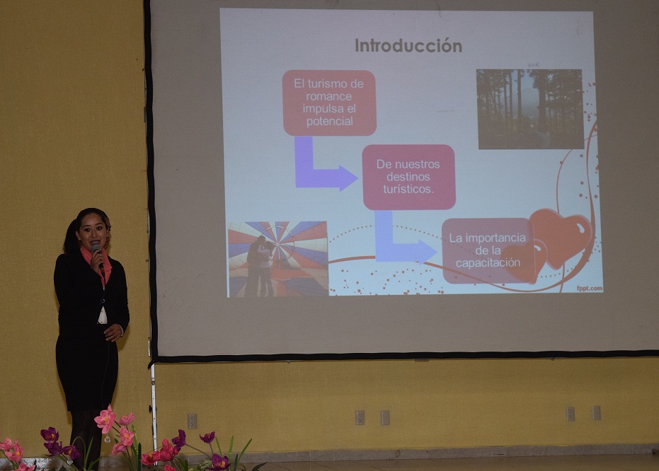 ESTUDIANTES DE UTVM PRESENTAN PROYECTOS INTEGRADORES PARA FORTALECER EL TURISMO